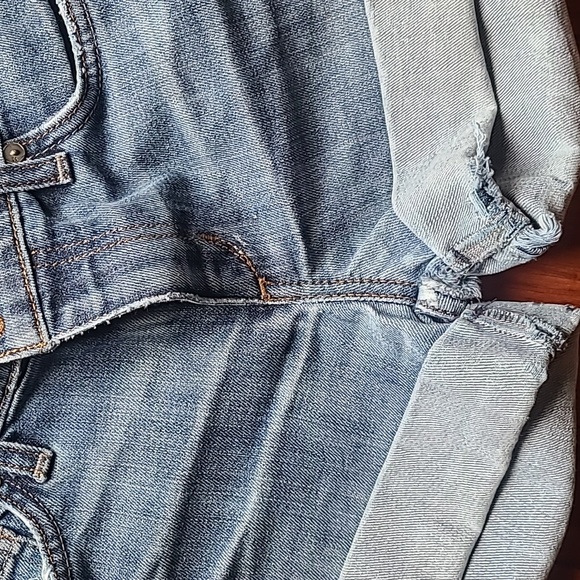 Joe's jean shorts 💙 - Picture 2 of 6